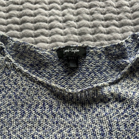 Lord & Taylor lightweight Knit sweater - Picture 2 of 3